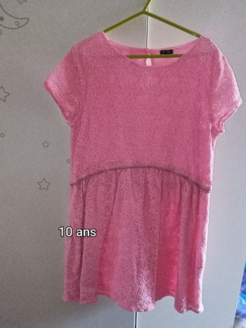 Robe en dentelle rose clair 10 ans