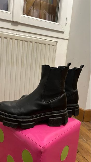 Bottine noire