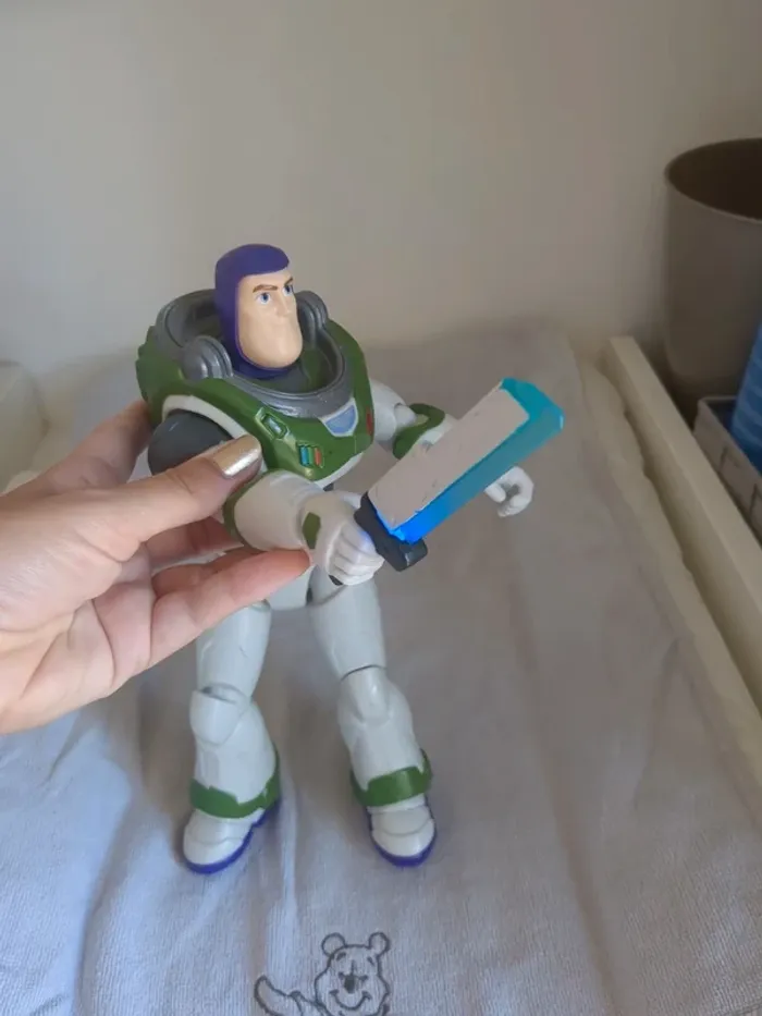 Grande figurine buzz l'éclair sabre lumineux - photo numéro 2