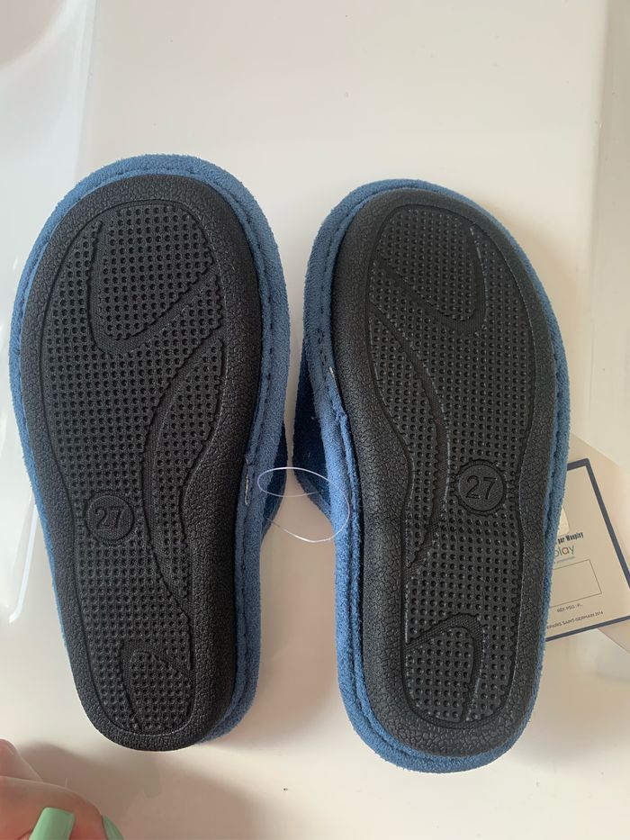 Pantoufles PSG - photo numéro 3