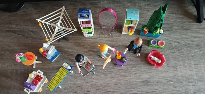 Playmobil couple servante meubles etc - photo numéro 2