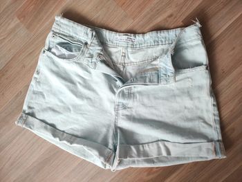 Short en jean mom taille 44 Stradivarius excellent état