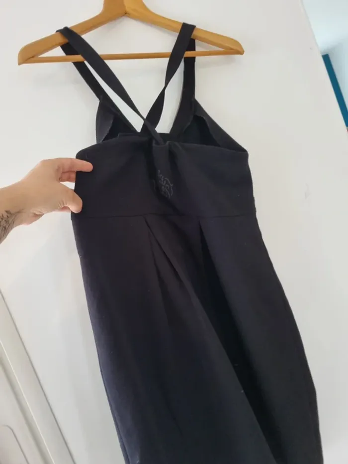 Petite robe noire - photo numéro 6