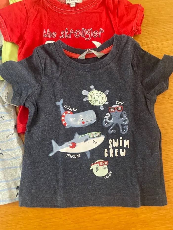 Lot 8 t-shirt 12 mois - photo numéro 2