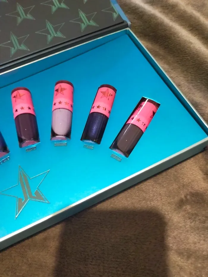 Coffret rouge à lèvres Blue blooded - photo numéro 4