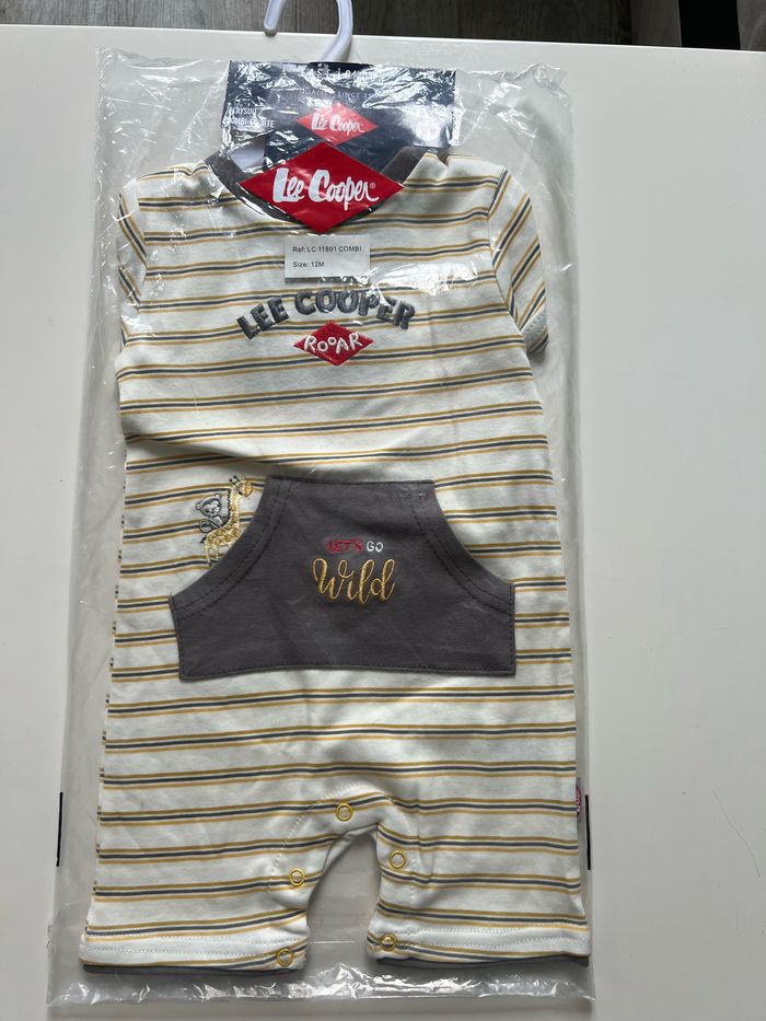 Combi courte bébé – Marque Lee Cooper – Taille 12 mois