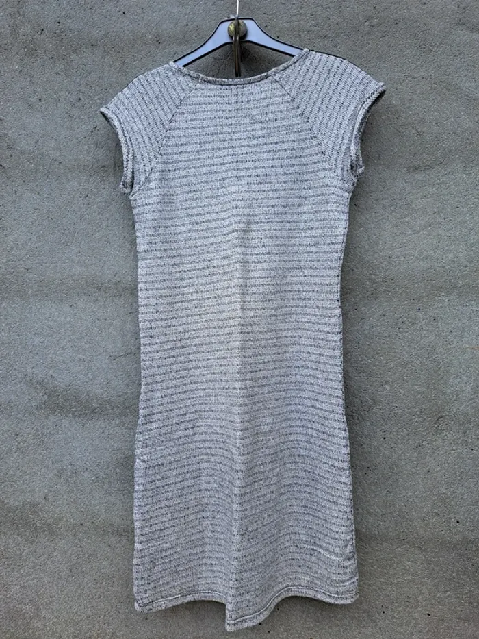 Robe grise - photo numéro 2