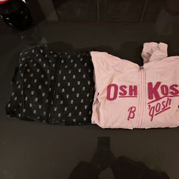 Lot de 2 gilets 8 ans