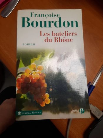 Livre grand presse de la cité