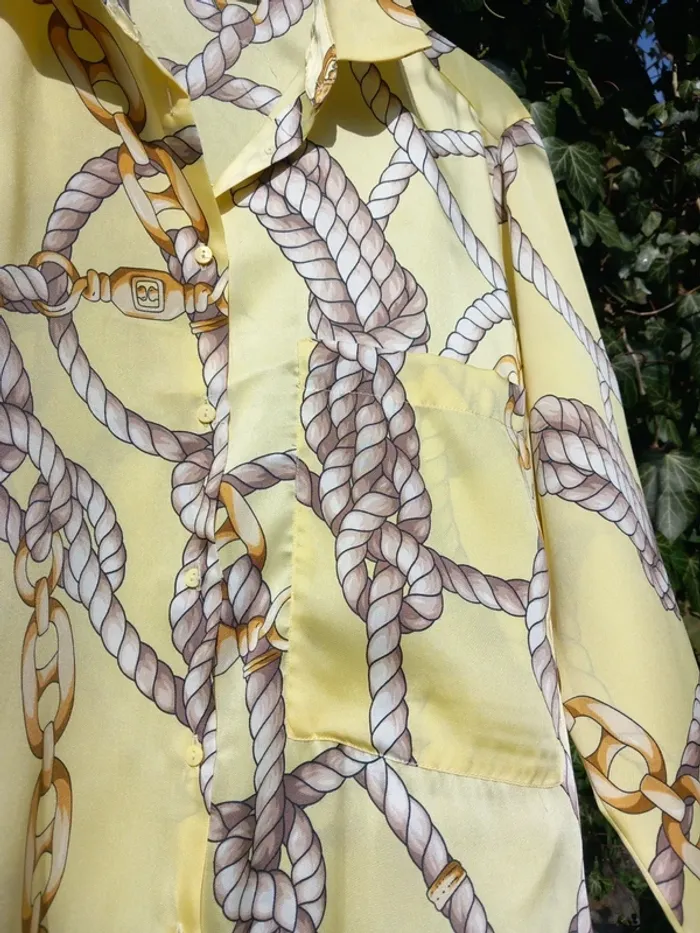 Chemisier Zara jaune taille S mais avec son décor en corde marine nouée et attachée - photo numéro 10