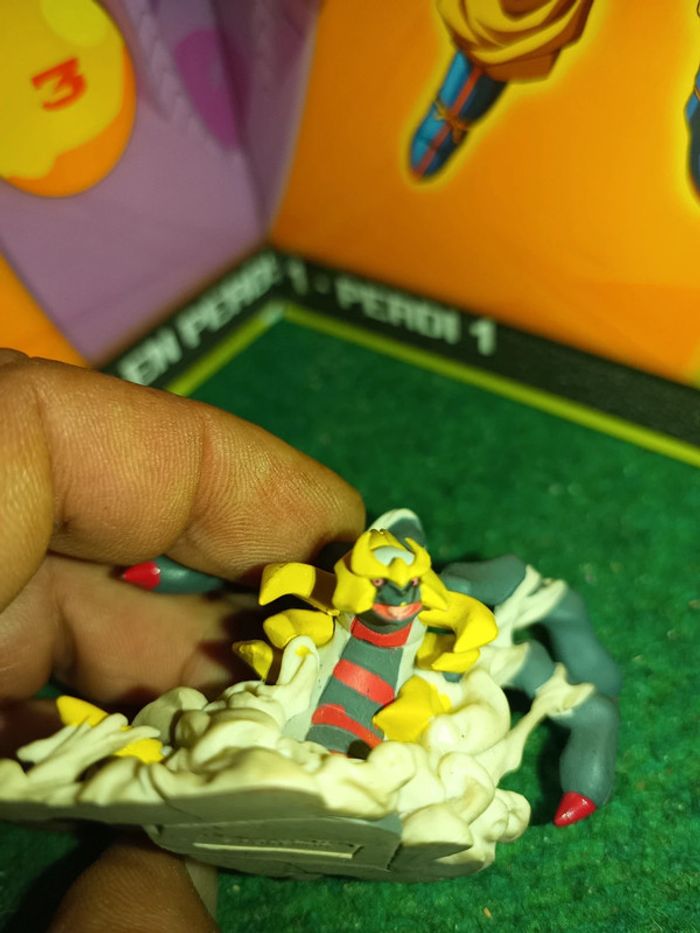 Figurine Pokemon Giratina Origin (édition limitée) - photo numéro 5