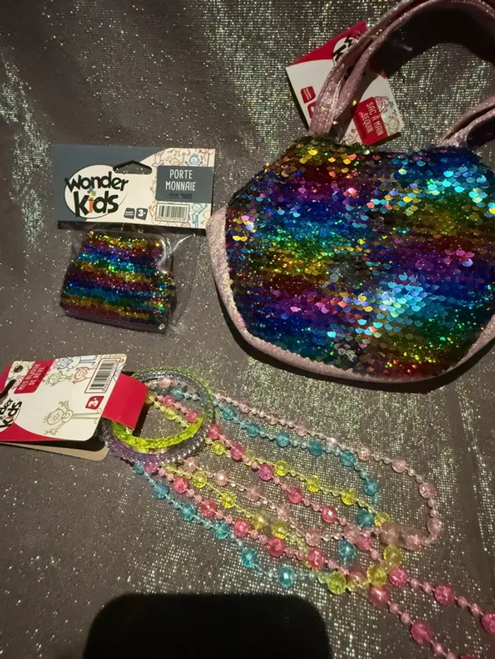 Lot de sac à main + porte monnaie sequin + bijoux enfants - photo numéro 3
