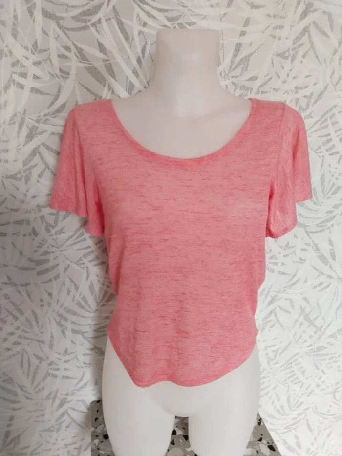 Joli haut, top femme marque Bershka taille M 38 40