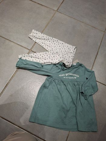 Ensemble robe avec leggings taille 18 mois
