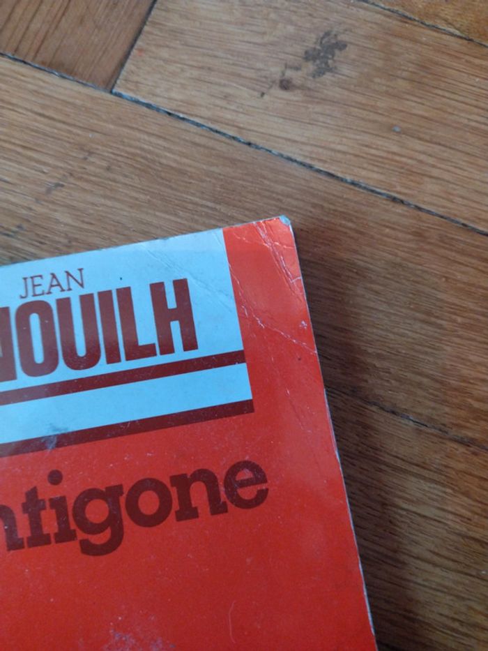 Livre Antigone - photo numéro 3