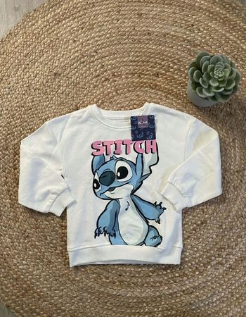 Sweat stitch 3/4 ans disney primark.