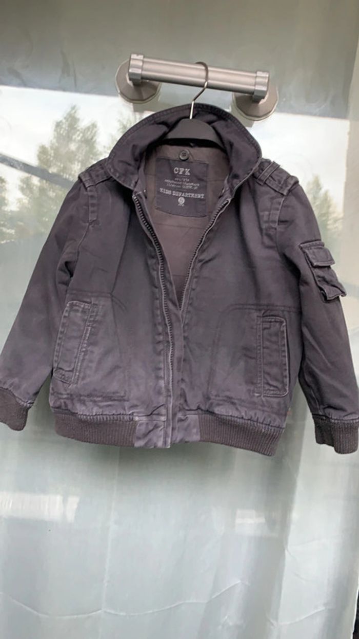 Veste garçon (taille 5 ans)