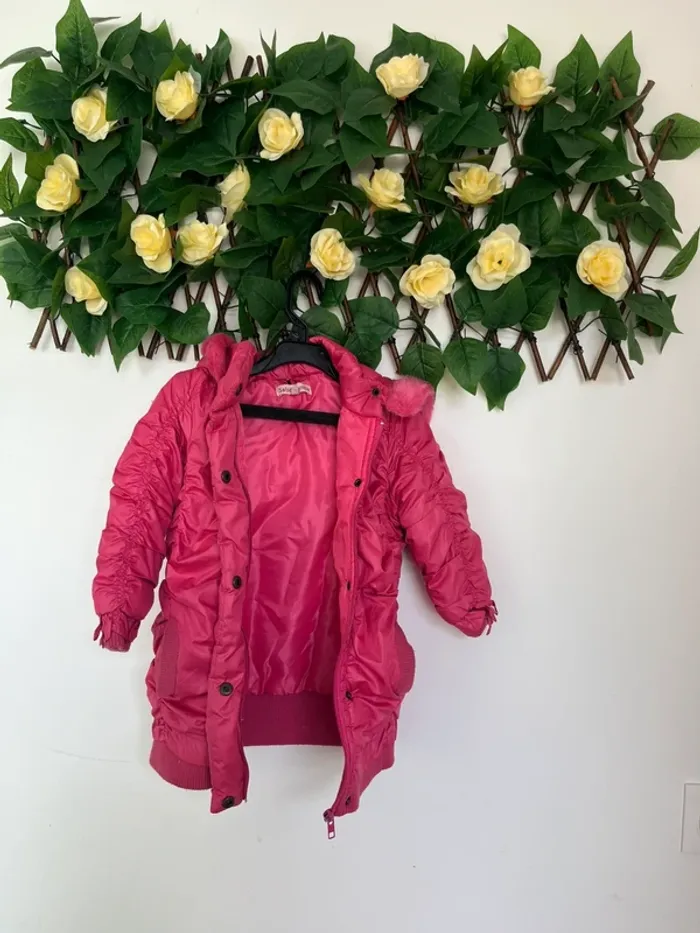Doudoune rose avec capuche girly
