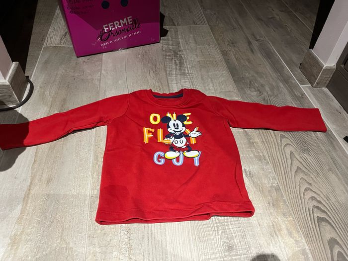 Pull 12/24 mois Mickey