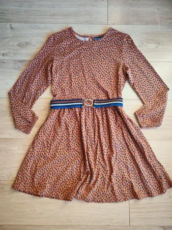 Robe imprimée avec ceinture JBC