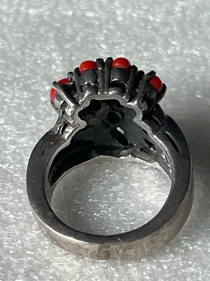 Bague ancienne en argent et corail rouge - photo numéro 4