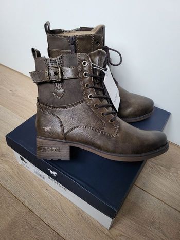 Bottines Mustang neuves