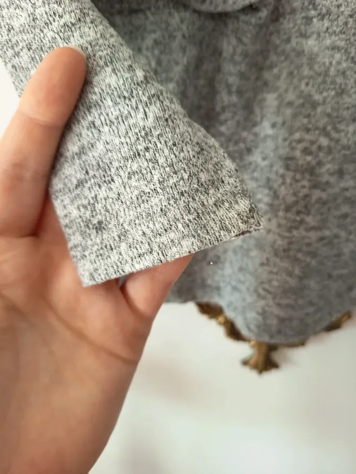 Pull maille fine avec volants épaules - photo numéro 5