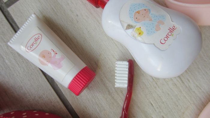 Sac et accessoires pour poupée - photo numéro 4