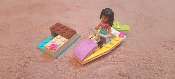 Lego Friends le Jet ski - photo numéro 2