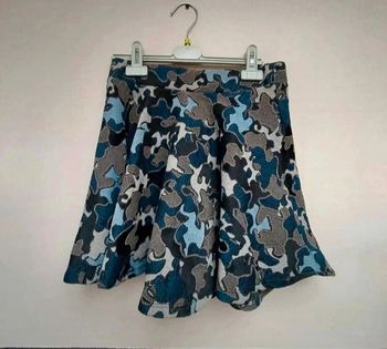 Superbe jupe patineuse Zara imprimée style camouflage