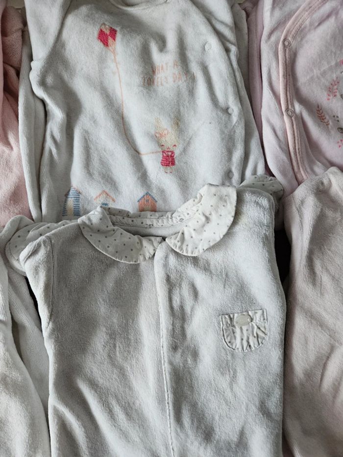 Lot pyjamas 6 mois - photo numéro 3