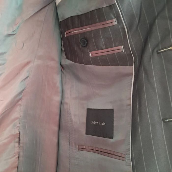 Veste de costume gris rayé - photo numéro 6
