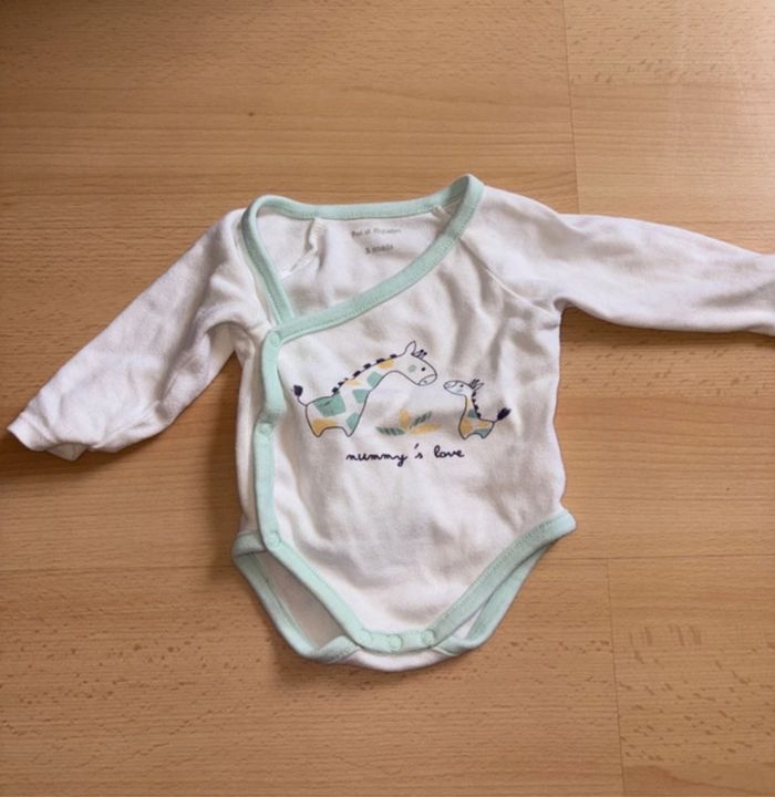Lot de 7 bodies manches longues taille 1 mois - photo numéro 4