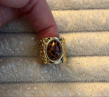 Bague dorée et léopard acier inoxydable