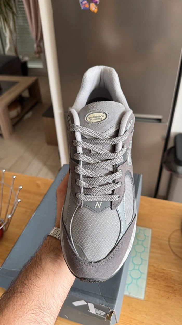 New balance 2002 Grise taille 44 - photo numéro 5