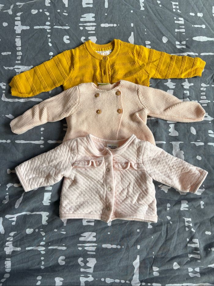 Lot vêtements bébé fille 1 mois - photo numéro 3