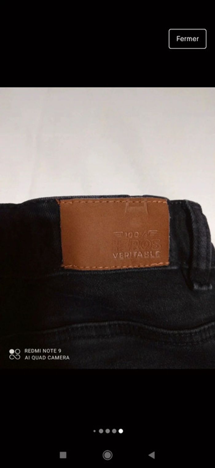 Jean noir - photo numéro 8