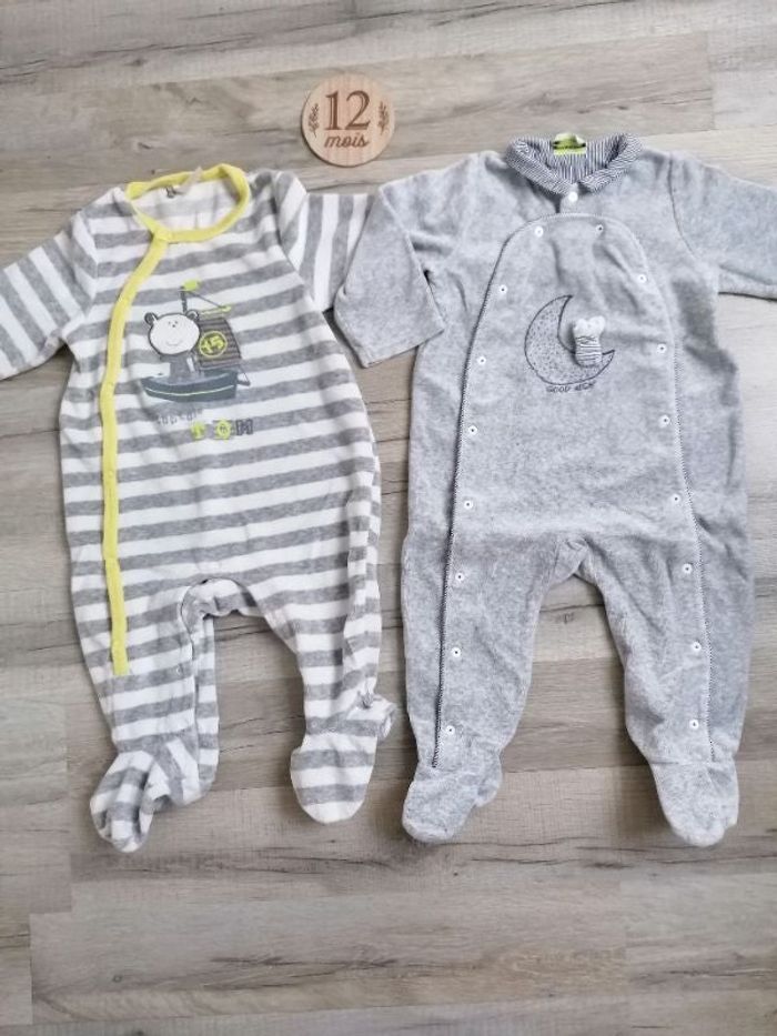 Pyjamas ouverture devant 12 mois