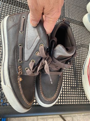 Belles chaussures neuves , forme chaussures de bateau, taille 33 1/2 état neuf