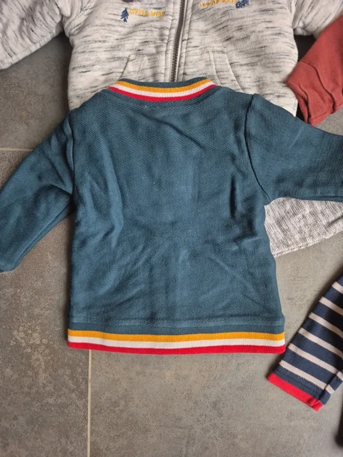 Lot de pulls et vestes 6 mois bébé garçon - photo numéro 7