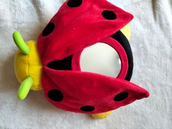 Coccinelle avec grelot