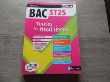 Livre de Terminale BAC ST2S Toutes les matières