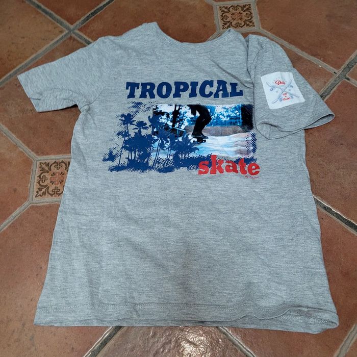 Tee-shirt 7/8 ans