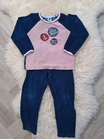 Pyjama Petit Bateau velours taille 5 ans