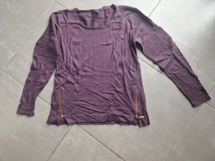 Pull violet 14 ans