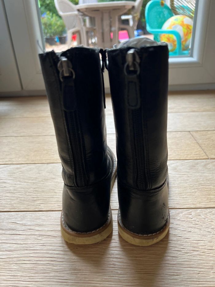 Bottes noires chaudes taille 29 Zara etat satisfaisant - photo numéro 3