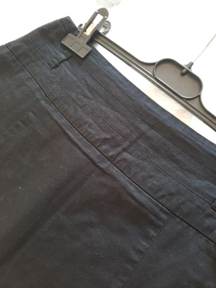 Jupe noire - photo numéro 2