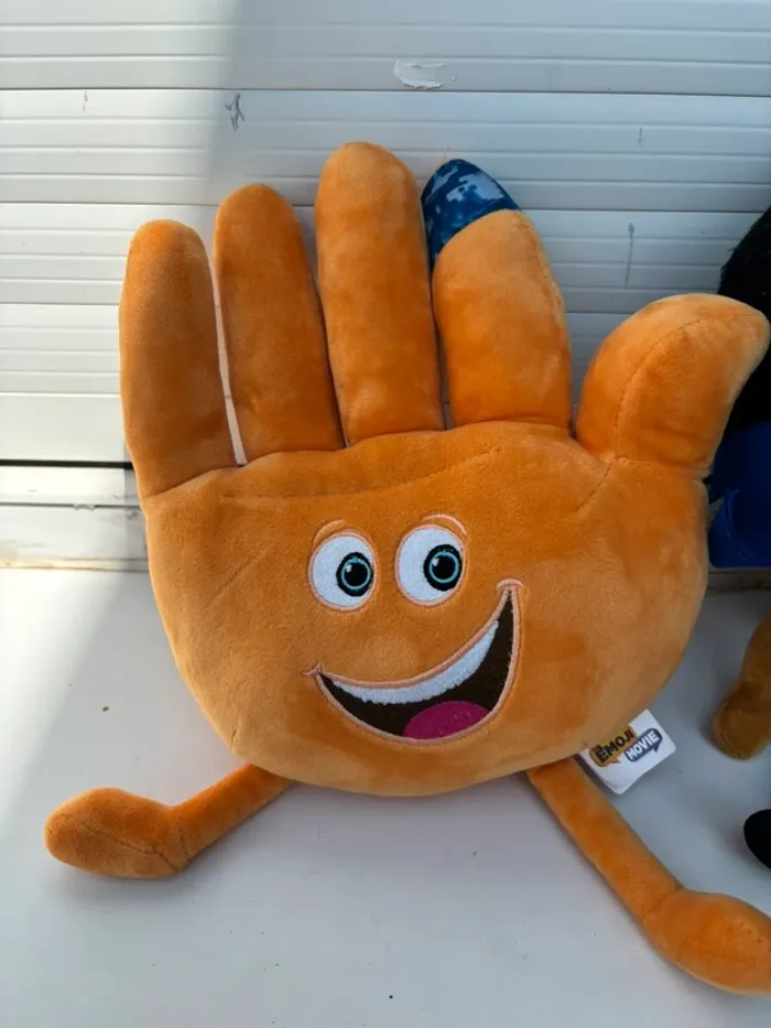 Lot peluché emoji - photo numéro 2