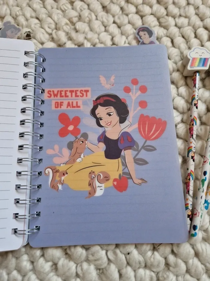 Lot 6 crayons à papier et Carnet Disney neufs - photo numéro 6