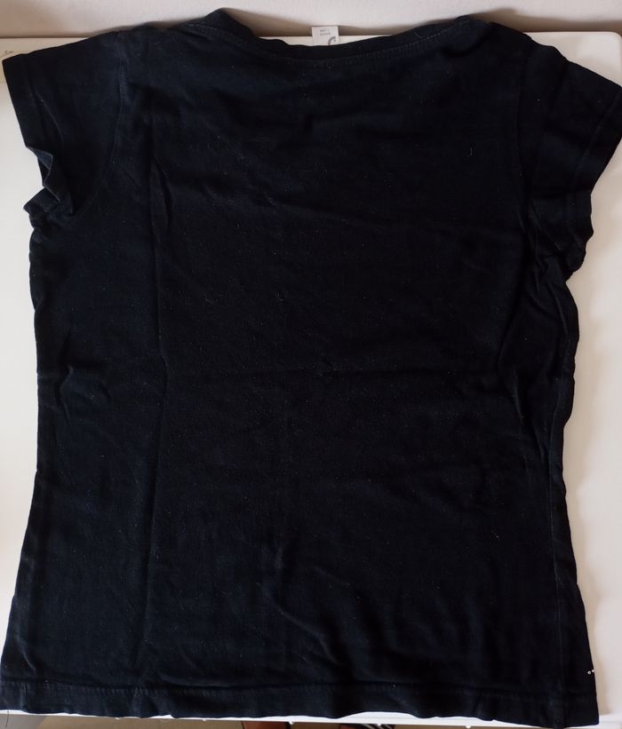 Tee-shirt noir sans manches. Taille S. Coton . Strass . Très bon état - photo numéro 2